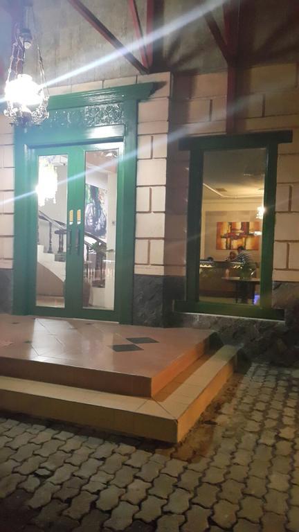 Le Paradis Hotel Palembang Ngoại thất bức ảnh